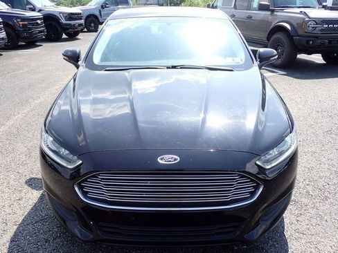 Used 2016 Ford Fusion SE FWD image 9
