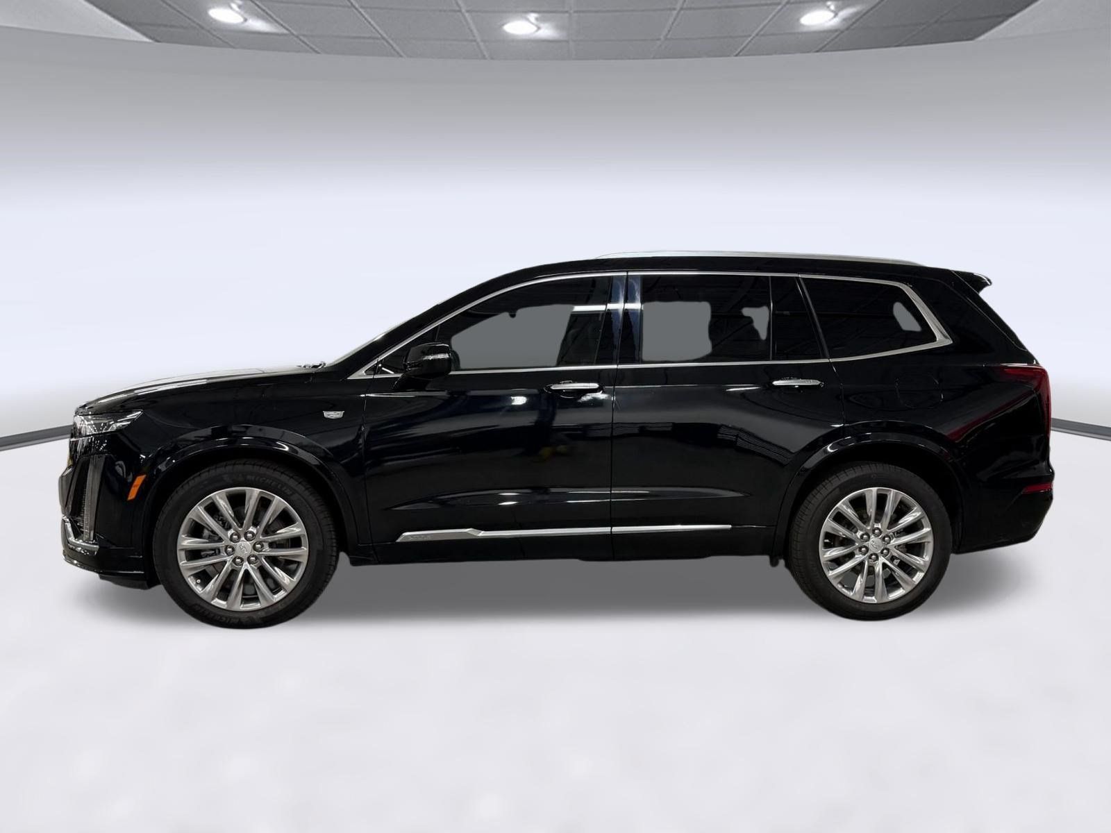 Used 2021 Cadillac XT6 Premium Luxury AWD/4WD image 2