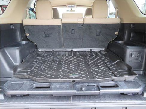 Used 2015 Toyota 4Runner SR5 image 13