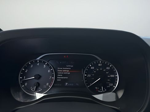 Certified 2025 Nissan Frontier SV RWD image 21