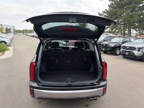 Used 2025 Kia Telluride S AWD/4WD image 19