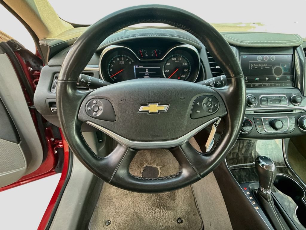 Used 2014 Chevrolet Impala LT w/ Convenience Package FWD image 11