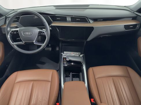 Used 2021 Audi e-tron Premium w/ Convenience Plus Package image 19