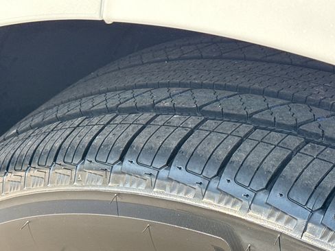 New 2026 Nissan Murano Platinum image 11