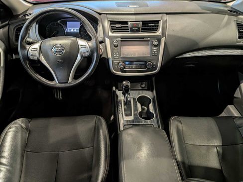 Used 2016 Nissan Altima 2.5 SL w/ 2.5 Technology Package image 14