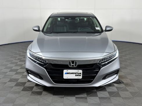 Used 2018 Honda Accord Touring image 5