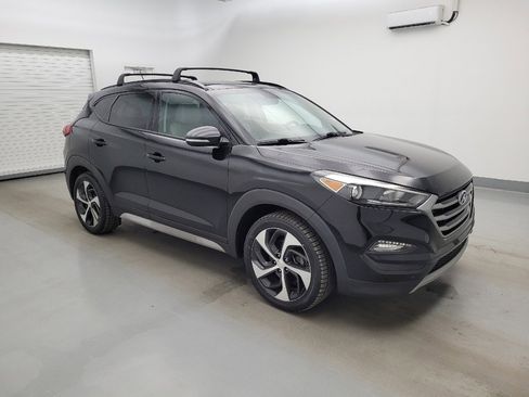 Used 2017 Hyundai Tucson Value AWD/4WD image 11
