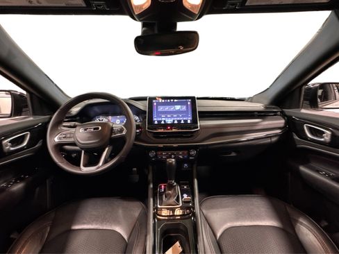 Used 2025 Jeep Compass Trailhawk w/ Trailer Tow Group image 41