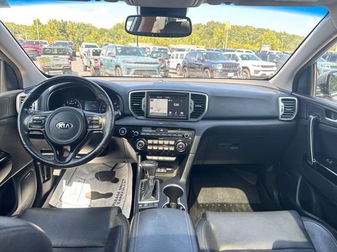 Used 2019 Kia Sportage EX w/ EX Technology Package FWD image 18