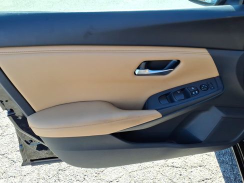 Certified 2023 Nissan Sentra SV w/ SV Premium Package FWD image 12