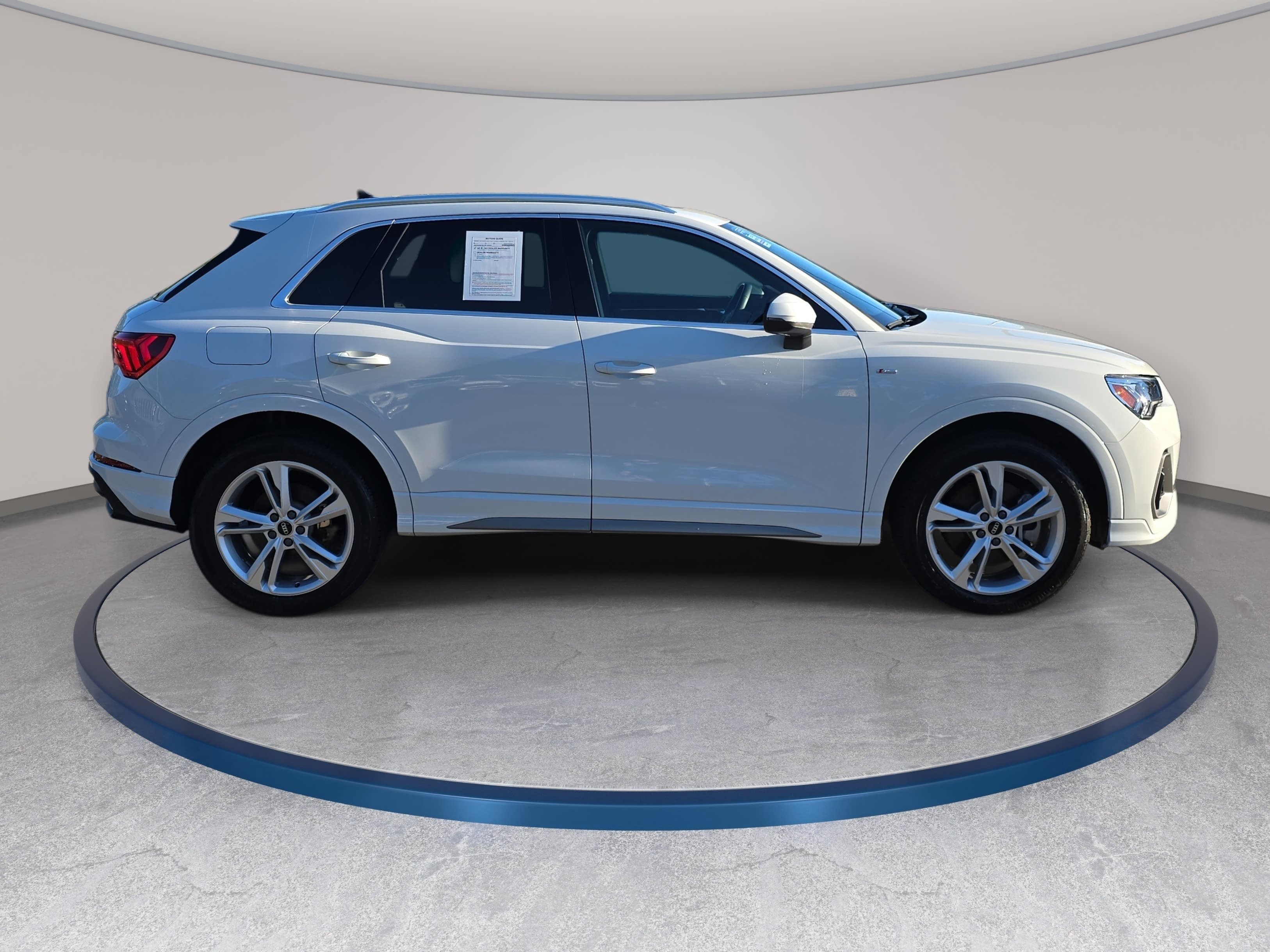Used 2024 Audi Q3 2.0T Premium AWD/4WD image 4