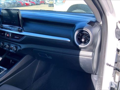 Used 2024 Kia Forte LXS image 17