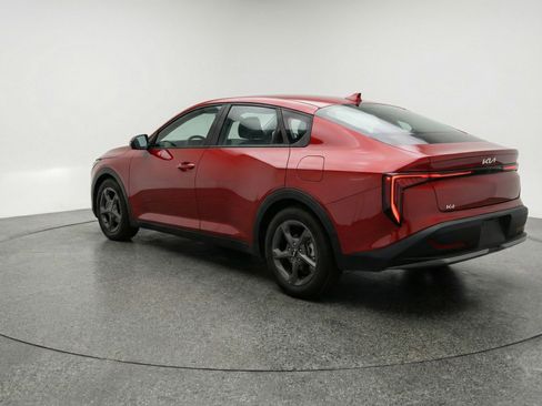 Used 2025 Kia K4 FWD image 6