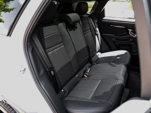 New 2026 Land Rover Range Rover Evoque Hoxton AWD/4WD image 45