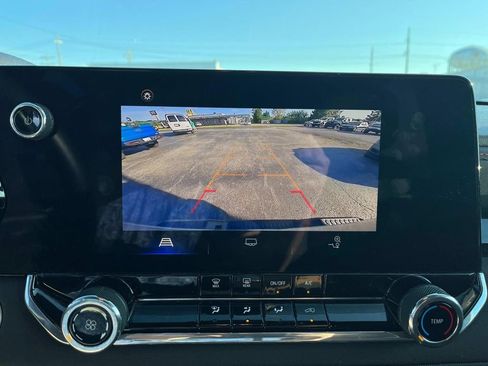 Certified 2024 Chevrolet Colorado Z71 w/ Advanced Trailering Package image 28