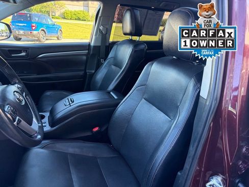 Used 2019 Toyota Highlander Limited Platinum AWD/4WD image 3