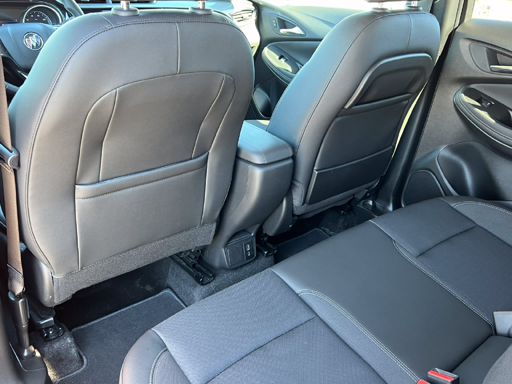 Used 2023 Buick Encore GX Preferred w/ Cold Weather Comfort Package FWD image 34