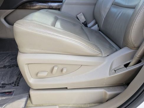 Used 2018 Chevrolet Tahoe LT image 14