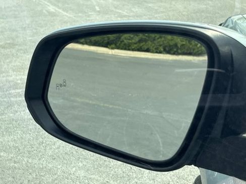 Used 2025 Toyota Tacoma SR5 image 15