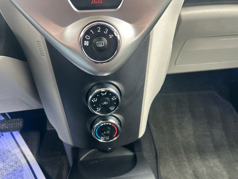 Used 2012 Scion iQ image 14