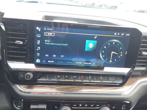 Used 2023 Chevrolet Silverado 1500 RST image 15