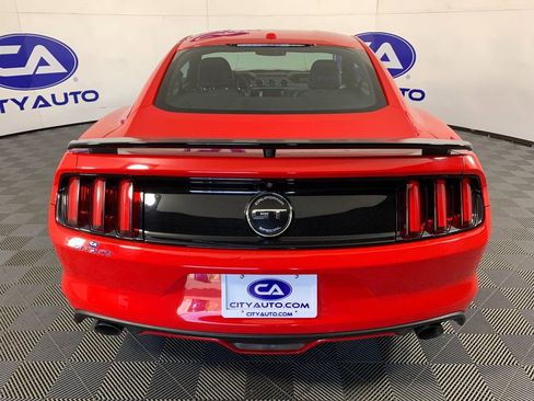 Used 2017 Ford Mustang GT Premium w/ Equipment Group 401A RWD image 4