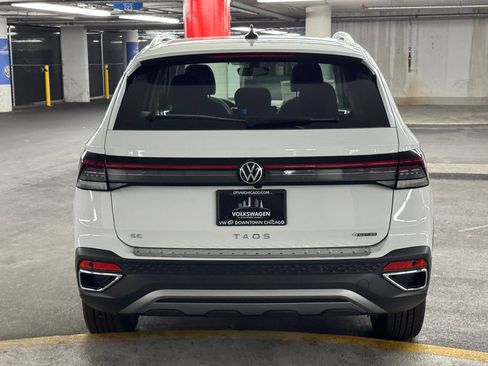 New 2025 Volkswagen Taos SE image 35