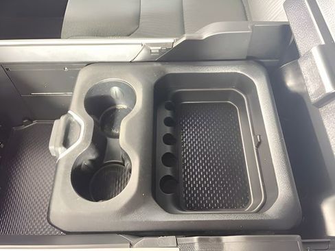 Used 2022 RAM 1500 Big Horn AWD/4WD image 30