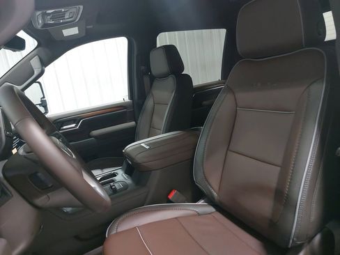 New 2026 GMC Sierra 3500 Denali w/ Denali Reserve Package image 15