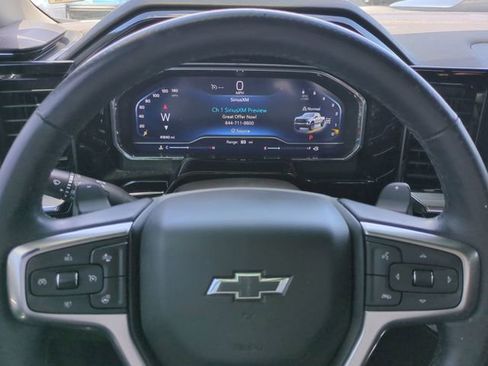 Used 2022 Chevrolet Silverado 1500 LT Trail Boss w/ Convenience Package II AWD/4WD image 31