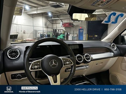 Used 2022 Mercedes-Benz GLB 250 4MATIC image 15