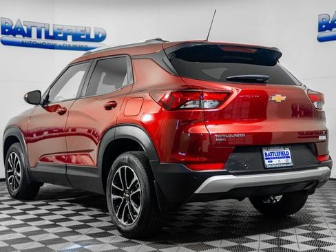 Used 2025 Chevrolet TrailBlazer LT w/ LT Cold Weather Package image 4