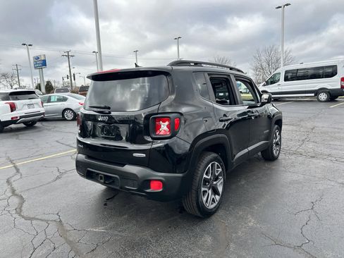 Used 2017 Jeep Renegade Latitude image 8