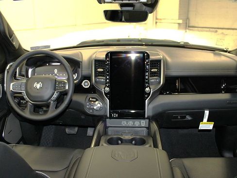 New 2026 RAM 1500 Laramie AWD/4WD image 9