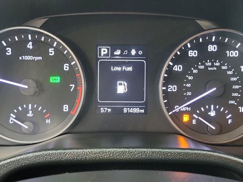 Used 2018 Hyundai Elantra SEL image 10