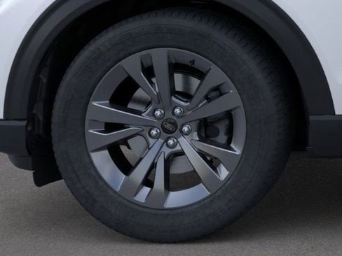 New 2026 Ford Explorer Active image 19