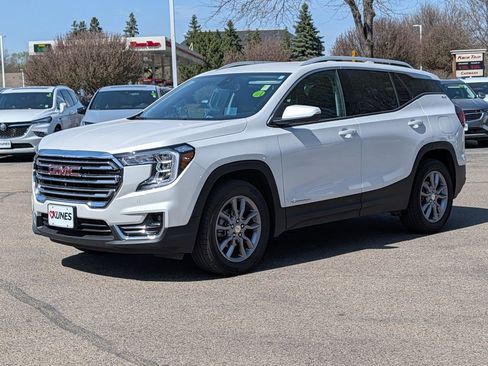 Used 2023 GMC Terrain SLT w/ Tech Package AWD/4WD image 4