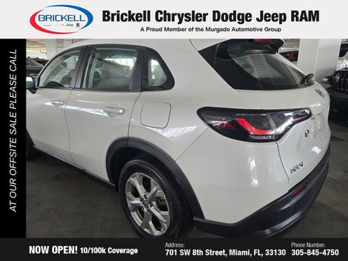 Used 2023 Honda HR-V LX image 15