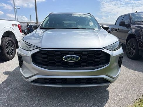Used 2024 Ford Escape ST-Line AWD/4WD image 2