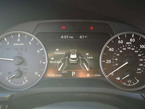 Used 2023 INFINITI QX60 Pure image 40