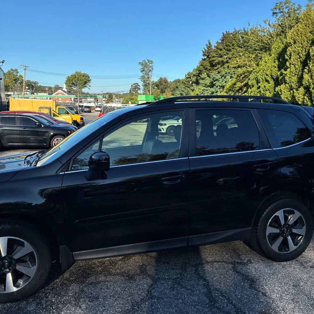 Used 2017 Subaru Forester 2.5i Limited AWD/4WD image 4