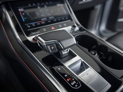 Used 2022 Audi RS Q8 AWD/4WD image 44