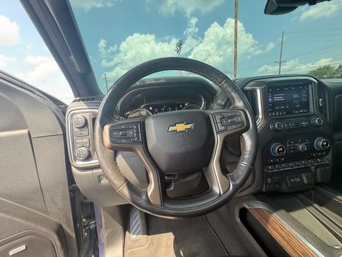 Used 2020 Chevrolet Silverado 2500 High Country w/ Z71 Off-Road Package AWD/4WD image 13