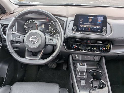 Used 2022 Nissan Rogue SV w/ SV Premium Package AWD/4WD image 21