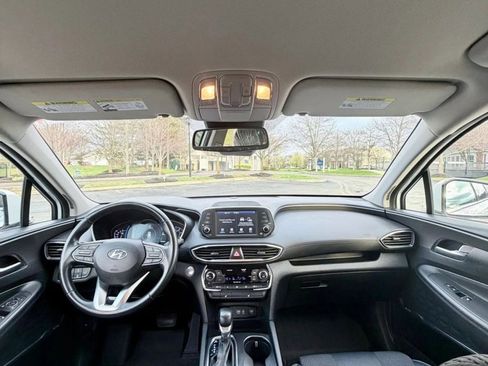 Used 2020 Hyundai Santa Fe SEL w/ Convenience Package image 5