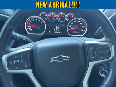 Used 2019 Chevrolet Silverado 1500 LT Trail Boss AWD/4WD image 12