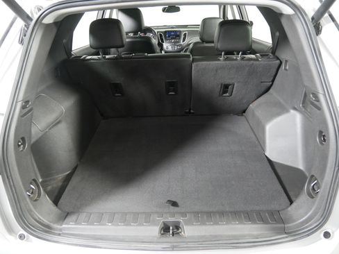 Used 2021 Chevrolet Equinox Premier AWD/4WD image 18