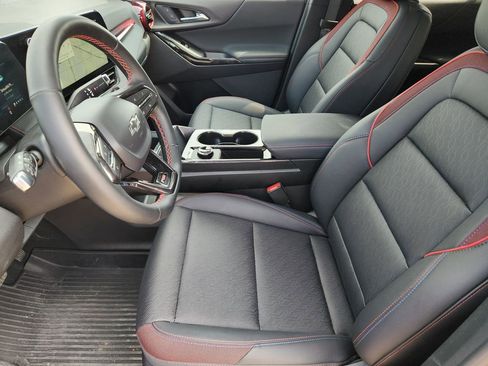 Used 2025 Chevrolet Equinox RS image 18