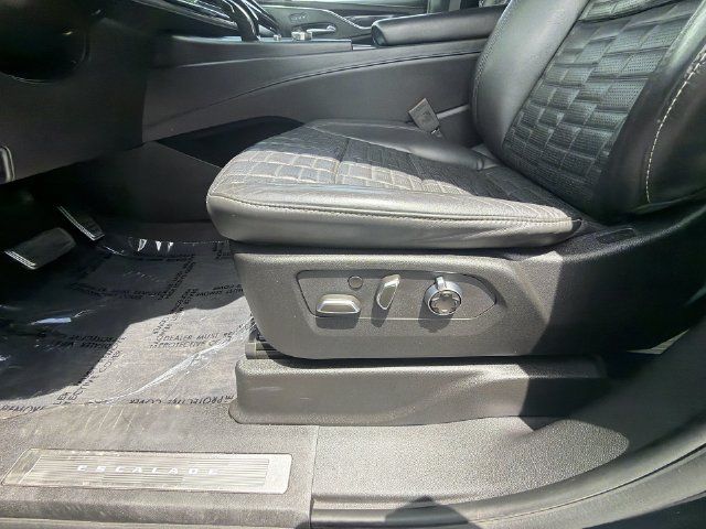 Used 2023 Cadillac Escalade V AWD/4WD image 14