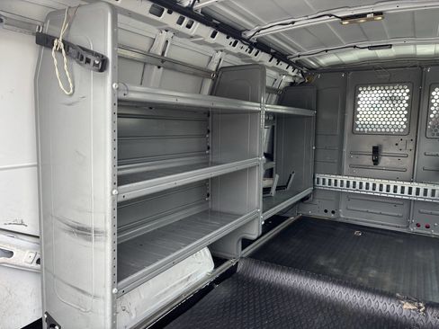 Used 2015 Chevrolet Express 2500 2500 3dr Cargo Van w/1WT image 10